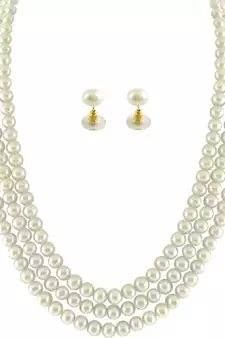 White pearl necklaces