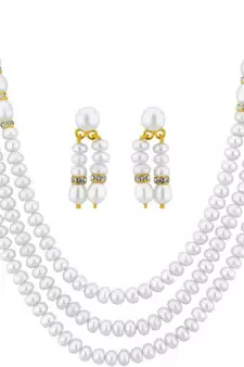 White pearl necklaces