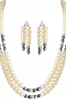 Multicolor pearl necklaces