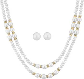 White pearl necklaces 1