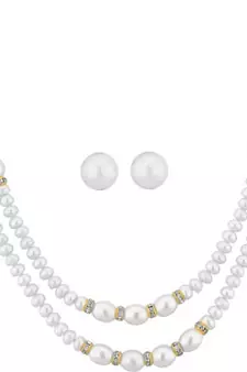 White pearl necklaces