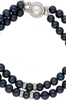 Black pearl bracelets