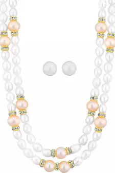 White pearl necklaces