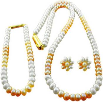 White pearl necklaces 1