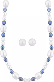 White pearl necklaces