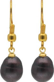 Black pearl earrings