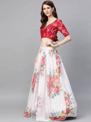 White embroidered organza semi stitched lehenga 4