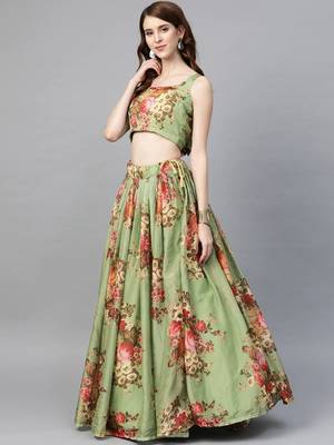 Green embroidered organza semi stitched lehenga 4