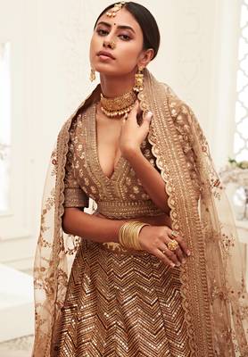 brown golden sequins work art silk bridal wedding heavy lehenga set choli with dupatta with dupatta 3
