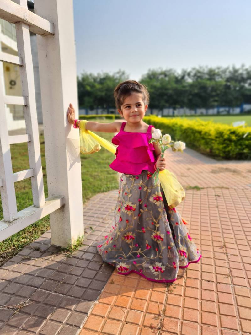 Saka Designs Singlet Choli Lehenga With Dupatta Floral Embroidered