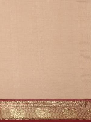Beige silk cotton hand woven  saree with  blouse 4