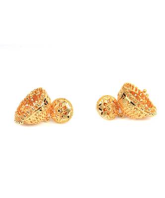 Gold earrings 4