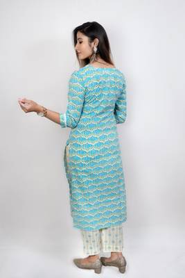 Green printed cotton kurtas-and-kurtis 3