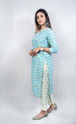 Green printed cotton kurtas-and-kurtis 4