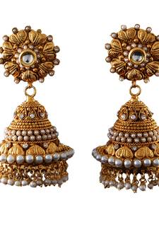 White gold plated antique gold Copper   Pair of Earrings
