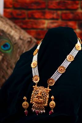 Multicolor pearl jewellery 1