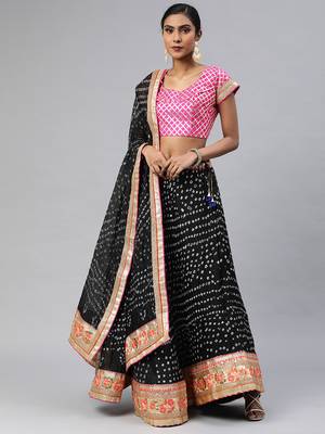 Geroo Jaipur Balck Hand Crafted Bandhani Lehenga Set 1