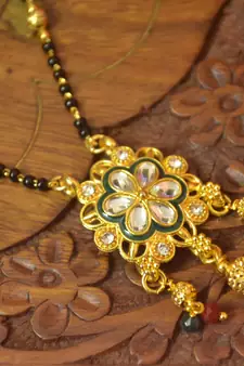 Twinkling Gold Kundan Stone Designer mangalsutra