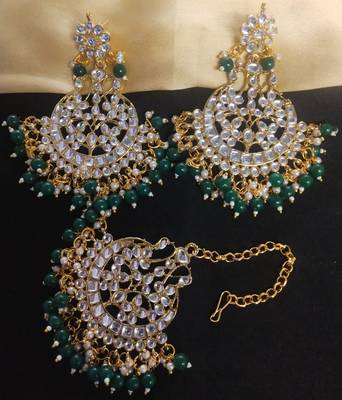 Bridal Earrings Tikka Set Kundan Earrings Tikka Set Green Pearl Earrings Tikak Set 1