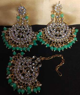 Bridal Earrings Tikka Set Kundan Earrings Tikka Set Mint Green Pearl Earrings Tikak Set 1