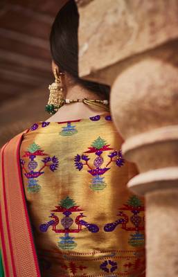 Green woven banarasi silk saree with blouse 4