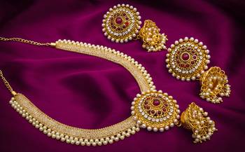 multicolor Traditinal Gold Plated Alloy Necklace 1