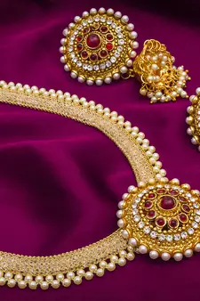 multicolor Traditinal Gold Plated Alloy Necklace