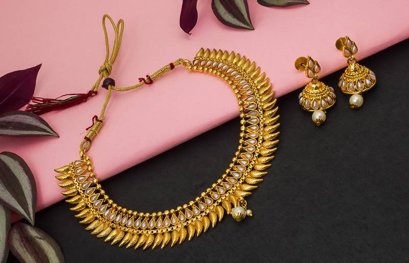 multicolor Traditinal Gold Plated Alloy Necklace