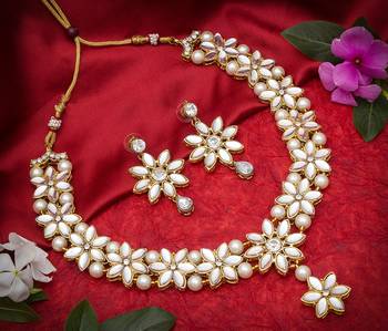 multicolor Traditinal Gold Plated Alloy Necklace 1