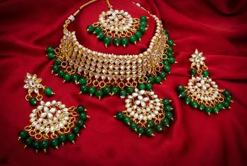 multicolor Traditinal Gold Plated Alloy Necklace 1