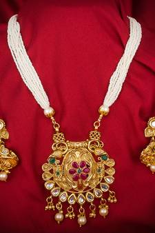 multicolor Traditinal Gold Plated Alloy Necklace