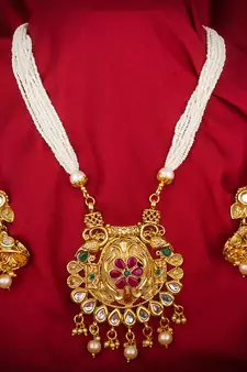 multicolor Traditinal Gold Plated Alloy Necklace