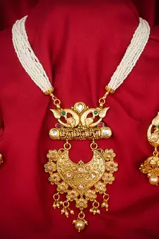 multicolor Traditinal Gold Plated Alloy Necklace