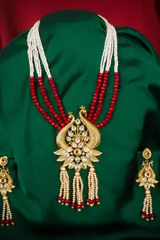 multicolor Traditinal Gold Plated Alloy Necklace