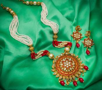 multicolor Traditinal Gold Plated Alloy Necklace 1