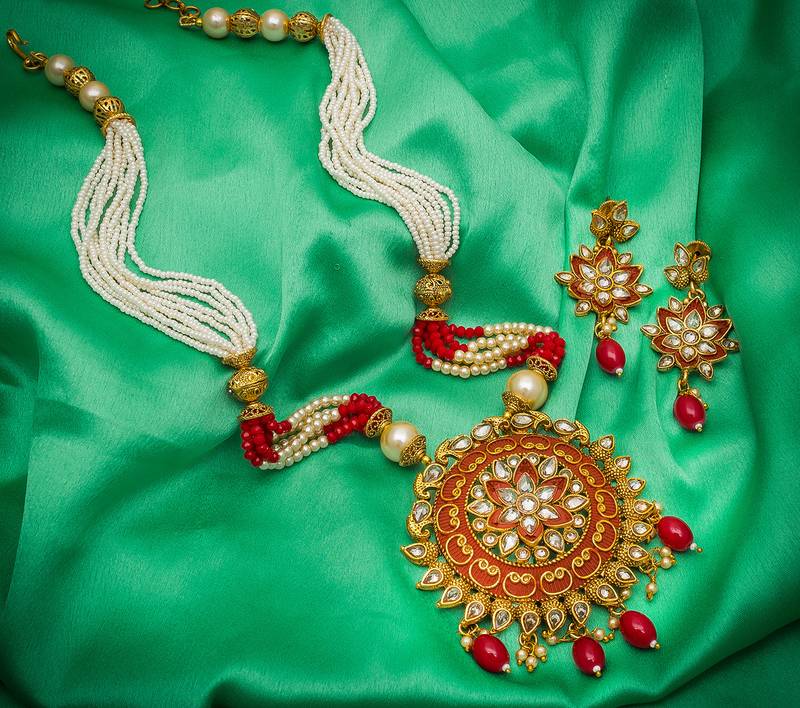 multicolor Traditinal Gold Plated Alloy Necklace