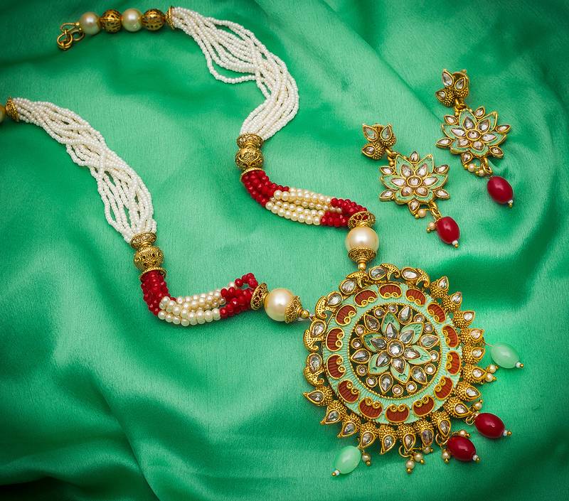 multicolor Traditinal Gold Plated Alloy Necklace