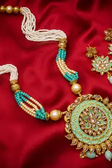 multicolor Traditinal Gold Plated Alloy Necklace