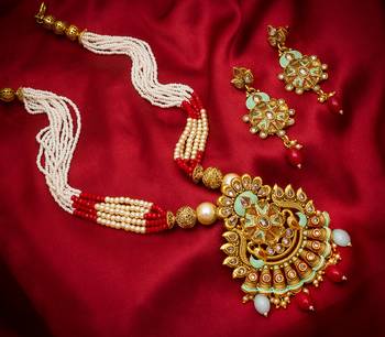 multicolor Traditinal Gold Plated Alloy Necklace 1