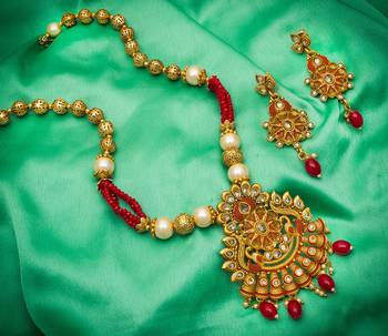 multicolor Traditinal Gold Plated Alloy Necklace 1