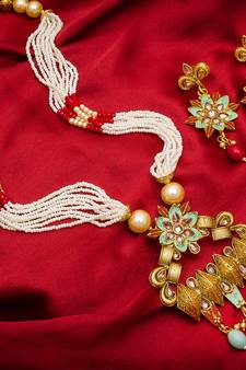 multicolor Traditinal Gold Plated Alloy Necklace