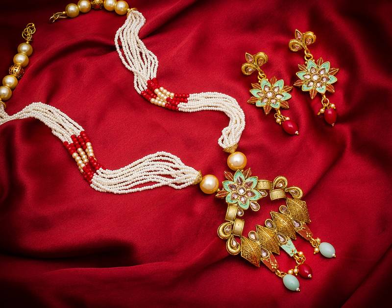 multicolor Traditinal Gold Plated Alloy Necklace