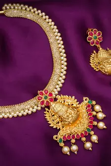 multicolor Traditinal Gold Plated Alloy Necklace