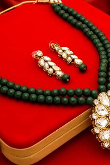 multicolor Traditinal Gold Plated Alloy Necklace