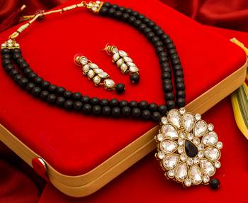 multicolor Traditinal Gold Plated Alloy Necklace 1