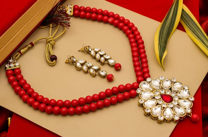 multicolor Traditinal Gold Plated Alloy Necklace