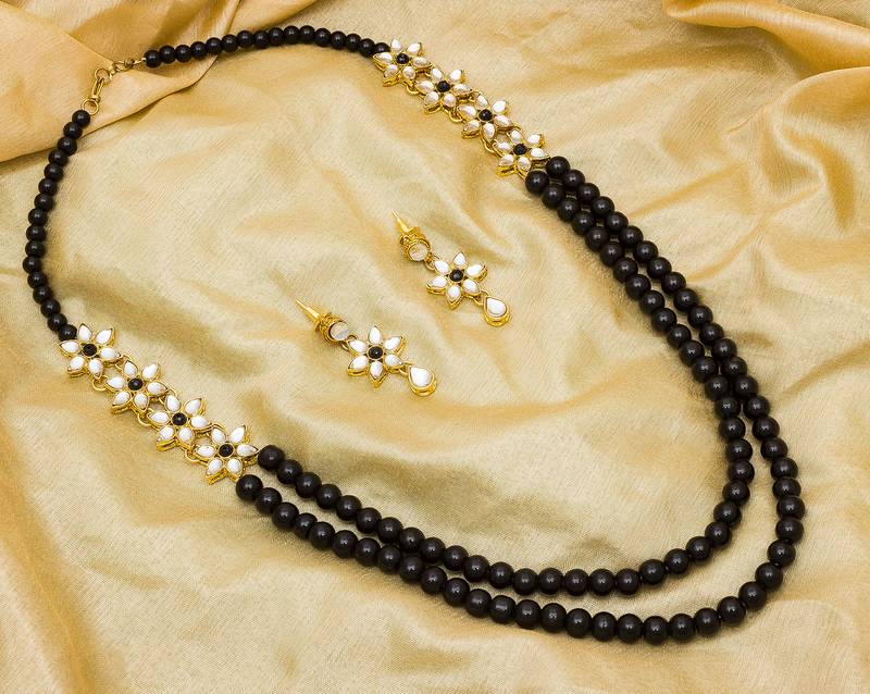 multicolor Traditinal Gold Plated Alloy Necklace