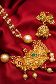 multicolor Traditinal Gold Plated Alloy Necklace