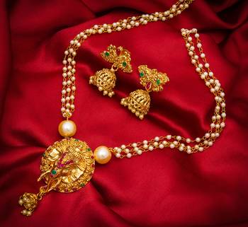 multicolor Traditinal Gold Plated Alloy Necklace 1