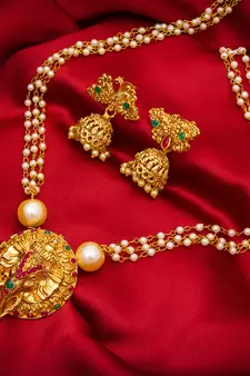 multicolor Traditinal Gold Plated Alloy Necklace